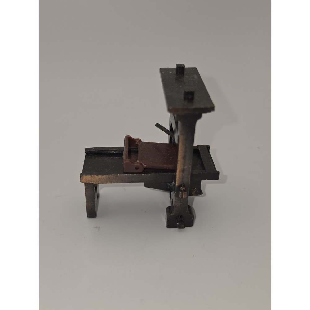 VINTAGE Diecast Bronze Color Metal Pencil Sharpener PRINTING PRESS 2.5" 1B